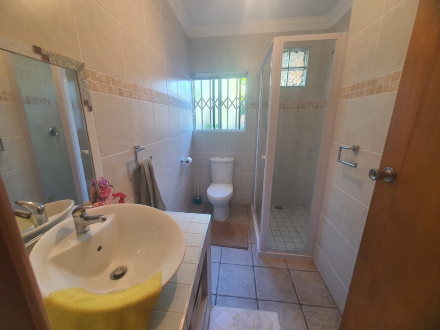 To Let 4 Bedroom Property for Rent in Beacon Bay Eastern Cape